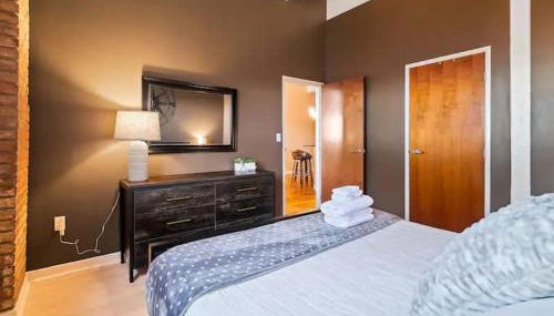 Lakefront Loft - Walk 2 First Energy x Progressive - Foto 4