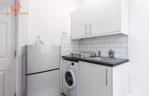 9 Guests, 4 Bedrooms, Modern Comfort in Bootle - Foto 11
