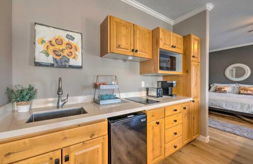 Large, Cozy Midway Studio with Mountain Views! - Foto 14