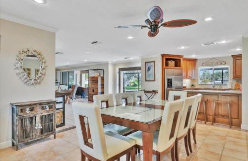 Siesta Key Beach Waterfront Home with Kayaks and Bikes - Foto 4