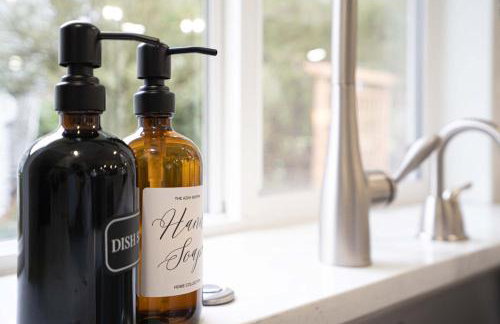 Charming Home in Bellevue Near Downtown n Microsoft - Photo 15