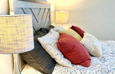 NEW Modern Condo FREE Parking & High Speed Wifi - Foto 39