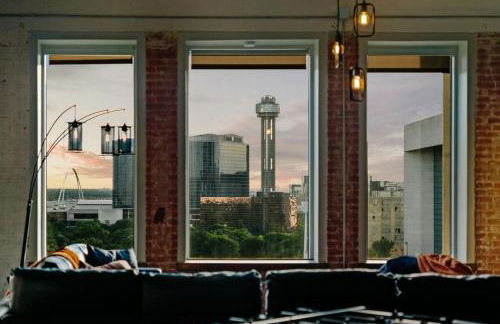 Luxury Downtown Dallas Retreat with Parking, Pool, Gym - Foto 42
