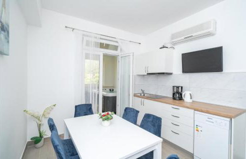 Gorgeous Apartment In Dubrovnik - Photo 5