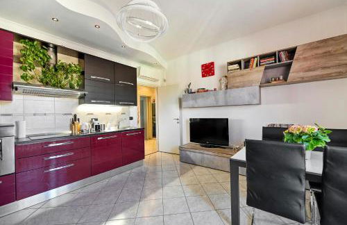 La Casa di Hellen Saronno 1400MT A9 tra MilanoComoFieraMxpMonza - Photo 2