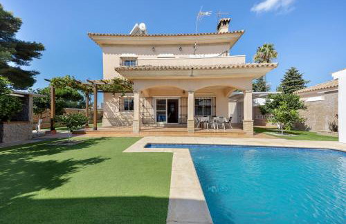Chalet con Piscina Privada - Foto 1