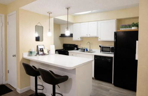 King Bed * Extensive Cleaning Protocol *Downtown - Foto 9