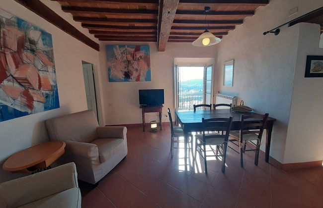 Tuscan Hilltop Getaway - Foto 17