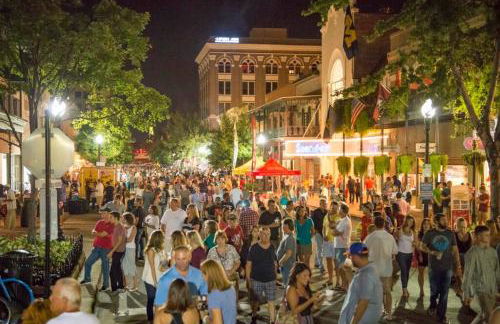 Beautiful Historic Downtown Pensacola Charmer - Hot Tub - Foto 41