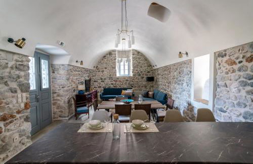 ENGLEZENA'S GUESTHOUSE - Photo 5