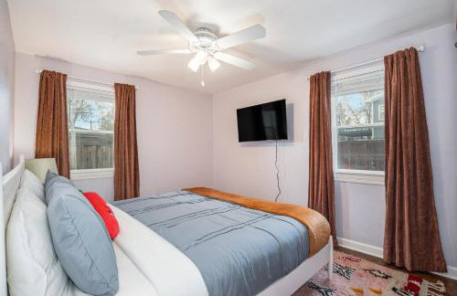 The Funky Flamingo - HOT TUB - BBQ - Fire Pit - Foto 13