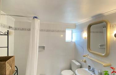 Mata's Spacious Apartment - Foto 17