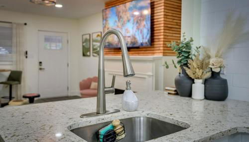 Stylish APT 1mile To Masters 2mi Medical Center - Foto 3