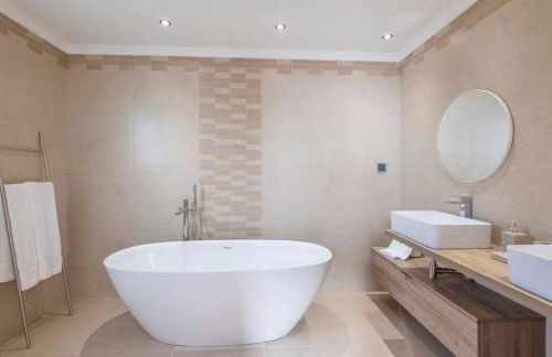 Yuri Big House - Photo 3