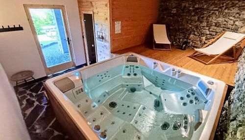 Chez Léon Jacuzzi et sauna - Photo 5