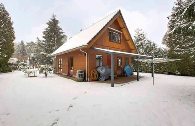 Terrace Apartment With Lush Garden - Photo 31