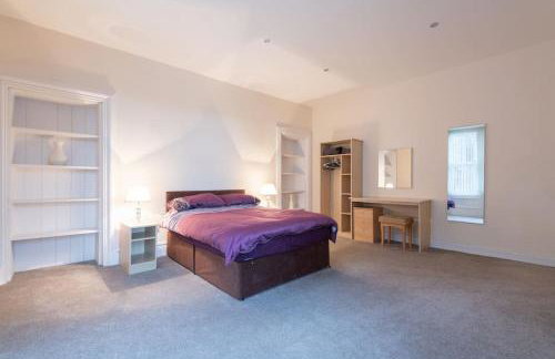 CASTLEBANK HOUSE FLATS, DINGWALL - Photo 33