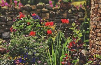 FLORA Luxury Retreat, Private Garden, Views & Hot Tub - Photo 30