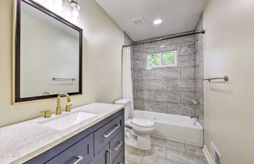 Spacious Family Home in Kansas City Suburb! - Foto 23