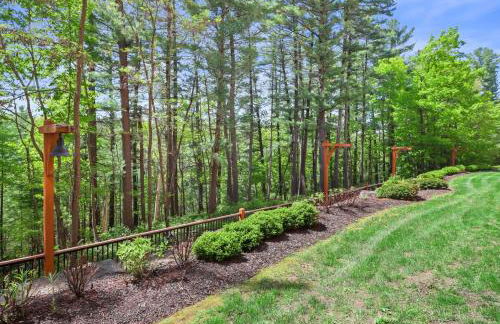 Family Getaway - Outdoor Activity Oasis - Mins to Downtown and Water Parks - Jacuzzi - Game Rm - Foto 35