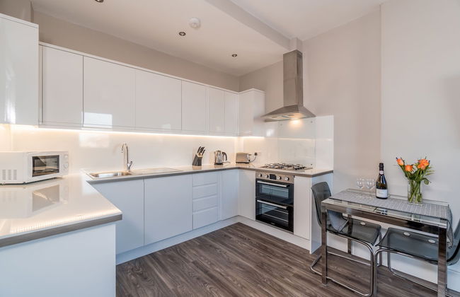 Silver Lining Charming Meadowbank Flat - Photo 10