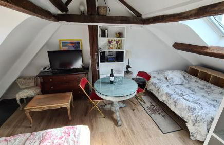 Appartement Cœur de Paris avec vue sur les toits - Foto 2