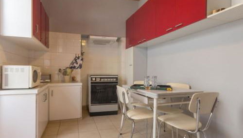 Charmant Gîte Familial à 30m de la Plage avec Cour Fleurie, Proche Commerces et Pêche à Pied - FR-1-306-833 - Foto 3