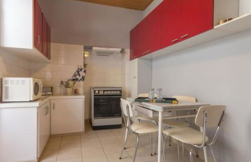 Charmant Gîte Familial à 30m de la Plage avec Cour Fleurie, Proche Commerces et Pêche à Pied - FR-1-306-833 - Foto 3