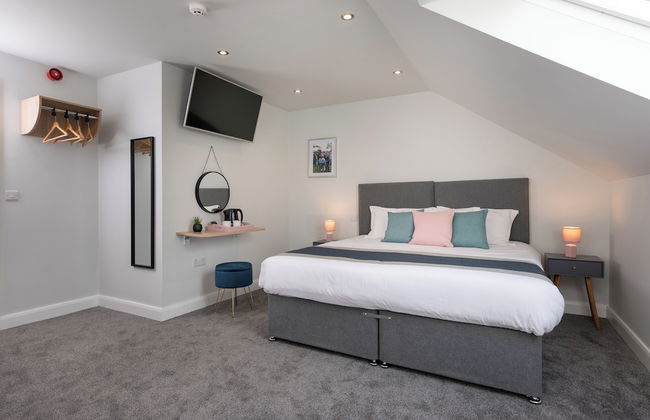 Stableside at York Racecourse - Photo 9