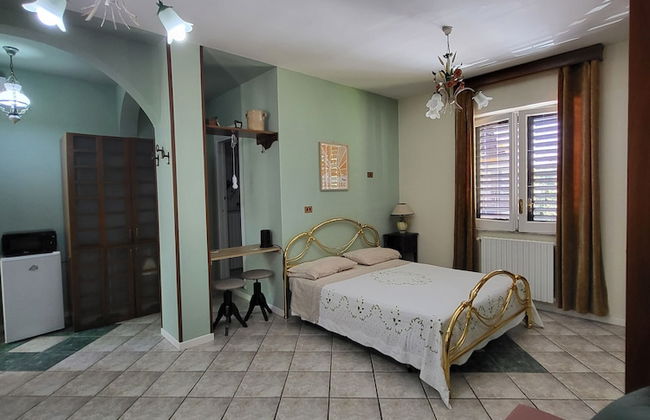 Amodio Apartments - Photo 3