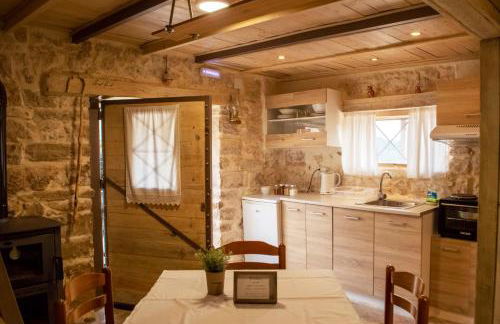 Agios Ioannis Stone Cottage with Private Heated Pool & Hydro-massage - Foto 39