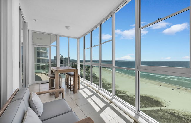 Reflection on the Sea - Foto 73