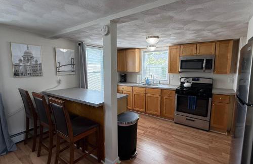 Oakland Beach Cottage - Sleeps up to 4 - Photo 13