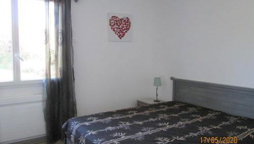 Holiday Home in Crux-la-Ville near Lake - Foto 5