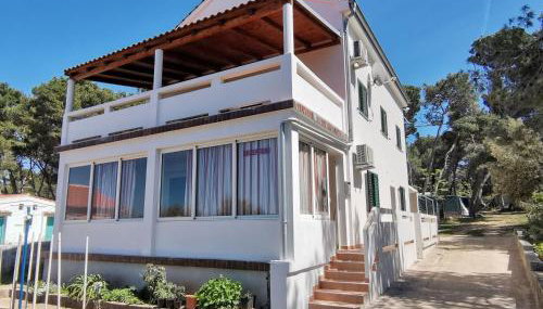 Apartment Wunderschöne Ferienwohnung in Ugljan mit Terrasse by Interhome - Foto 4