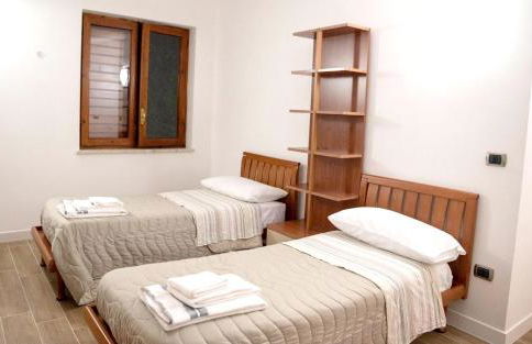 Charming villa in Alvignano with private pool - Foto 9