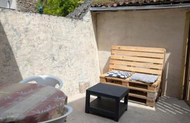 Sous la tour - Foto 6