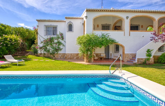 Villa Louise - Foto 1