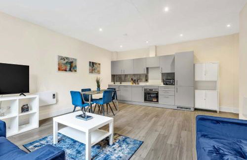 City Service Lets - Ground Floor 2 Bed Apartment in Cheam Village with Free Parking and Easy London Access - Foto 2