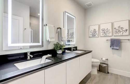 Trendy Thematic 3BR Townhouse with Private Pool - Foto 29