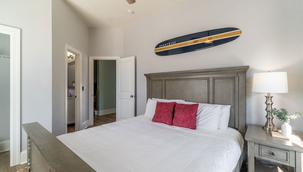 Tidepool by Avantstay 2min Walk to Miramar Beach! - Foto 5, Habitación