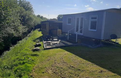Anglesey new modern shepherds hut with spa hot tub - Foto 18