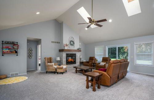 All Decked Out - Secluded getaway near beach access - Foto 23