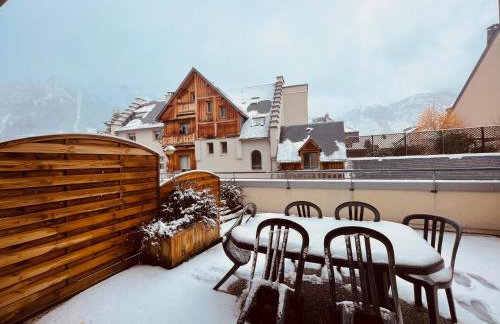 Appartements - PISCINE INTÉRIEURE Sauna - PARKING Privé Étage 1 - Centre Village - Résidence Cami Réal - avec LINGE et MÉNAGE de fin de Séjour Compris - Foto 34