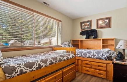 New Listing - Doc's Place - Beautiful Hot Tub Views - Foto 21