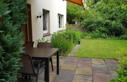 Stadtnahe Wohnung mit Garten und Parkplatz - Photo 11