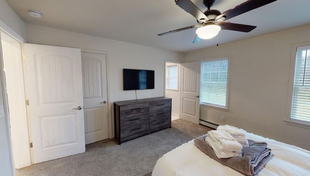 The Mendon House Brought to you by GetAway Vacations - Foto 4, Habitación