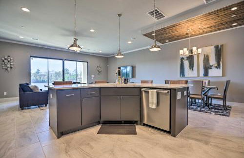 Modern Lake Conroe Escape with Grill and Boat Slip! - Foto 10