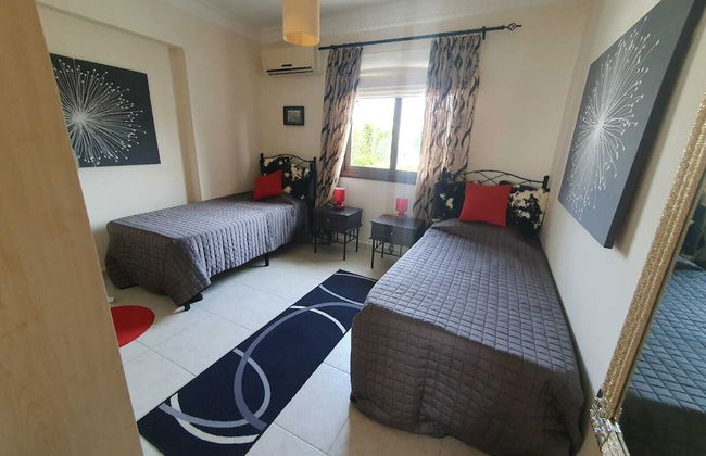 Carrington Sea Magic 2 bed Plus 2 Apartment - Photo 2