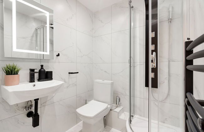 Luxury Apartment in Central London - Photo 25